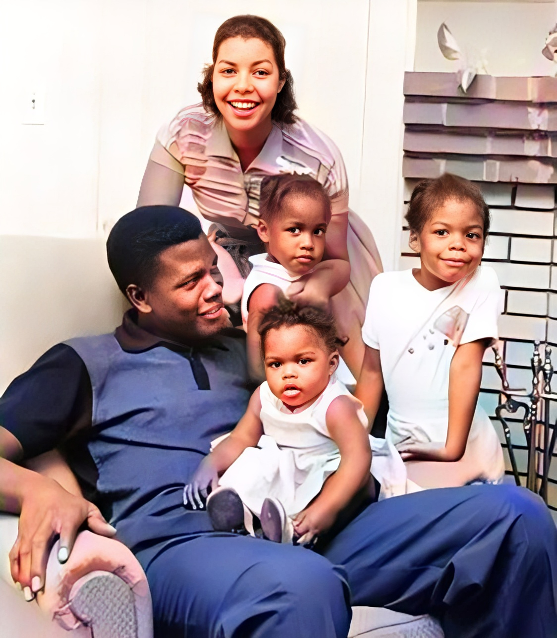A family photo of Juanita Hardey and Sidney Poitier with their three children.